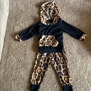 Baby Cheetah jogger set